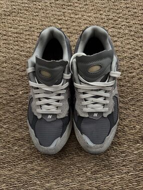 New Balance Gray and White Kids' Sneakers - Classic Athletic Style